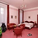 Отель Golf Konopiste 4*