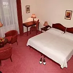 Golf Konopiste Отель 4*
