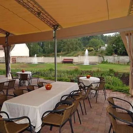 Golf Konopiste Szálloda 4*