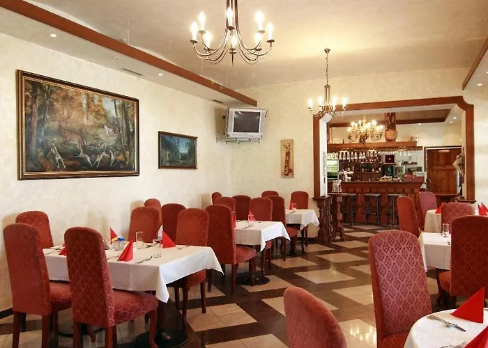 Golf Konopiste Hotel 4*