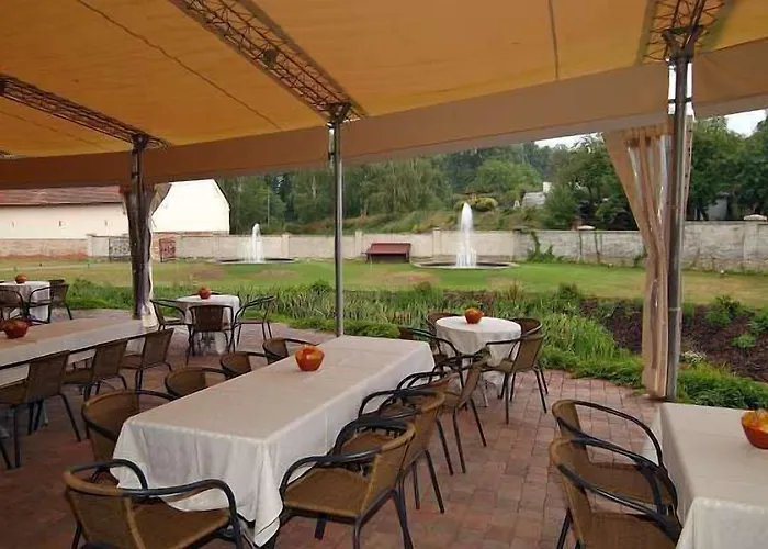 Golf Konopiste Hotel 4*